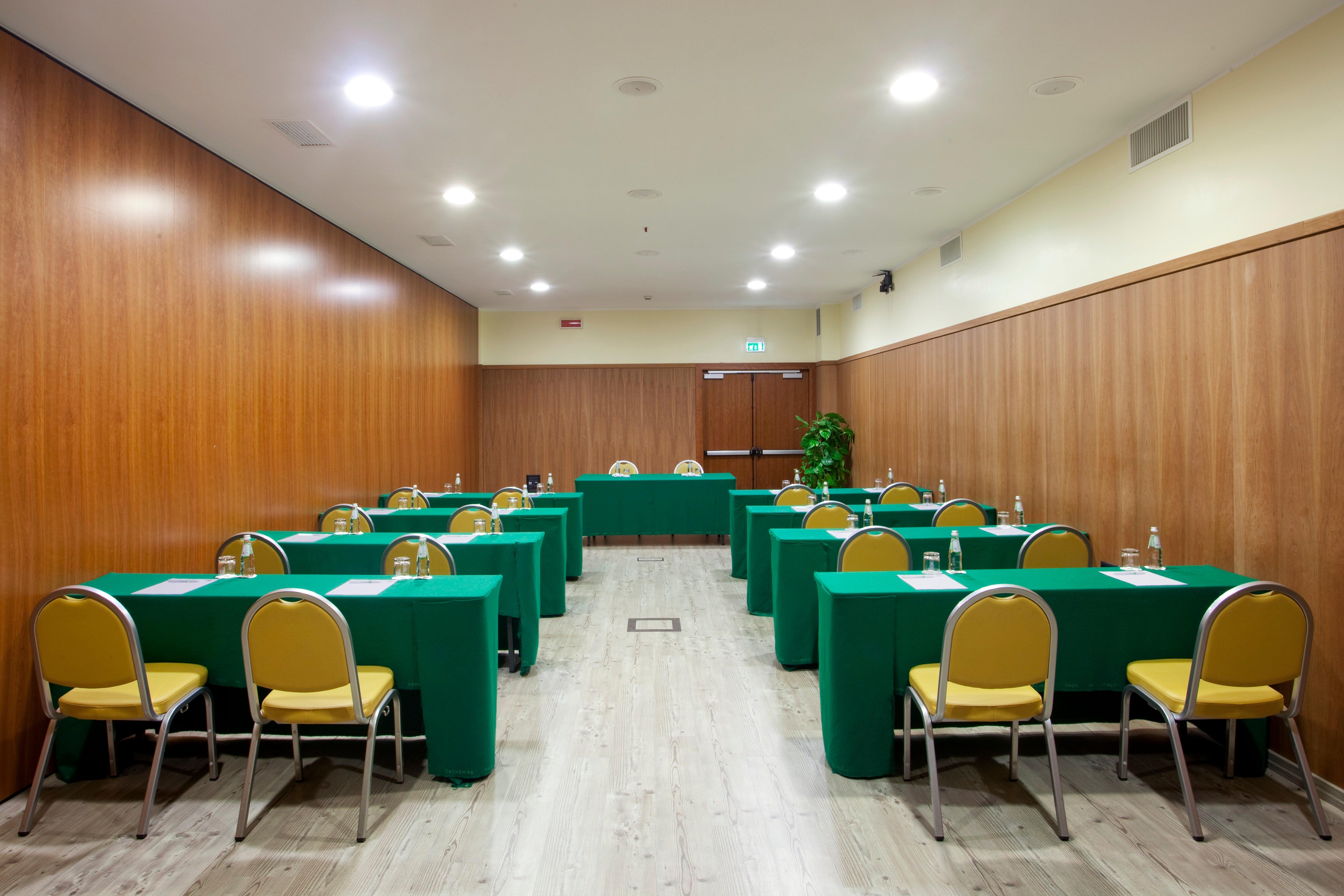 By Ihg Hotel 4*
