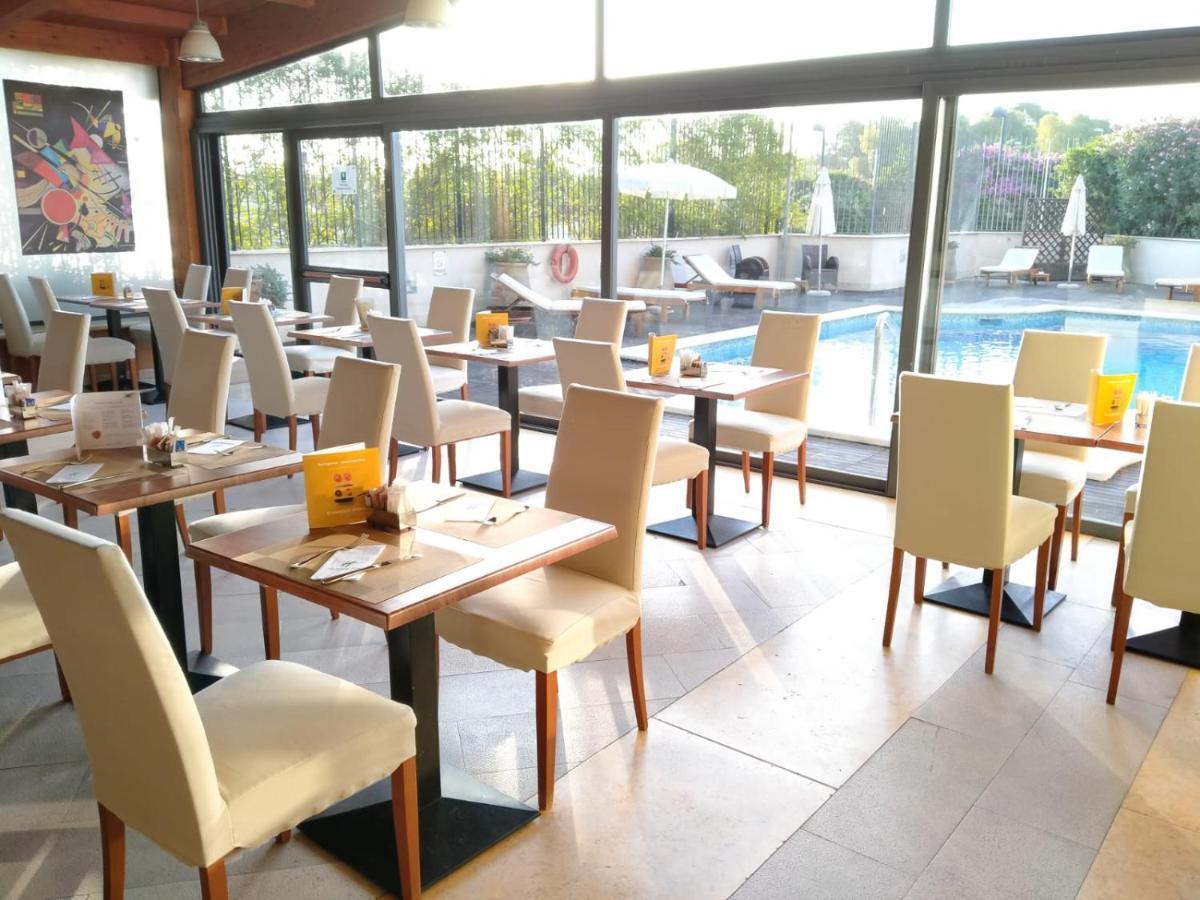 Holiday By Ihg